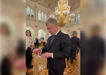 Ульяновский губернатор снял три детских желания с ёлки в Кремле