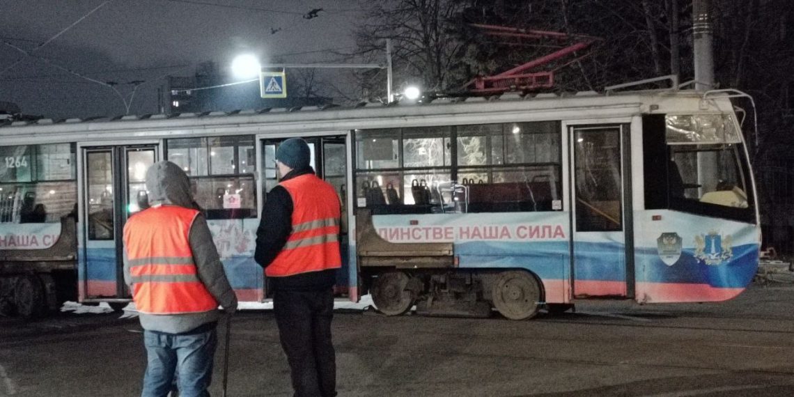 «Ульяновскэлектротранс» расследует ЧП с сорвавшемся со сцепки трамваем