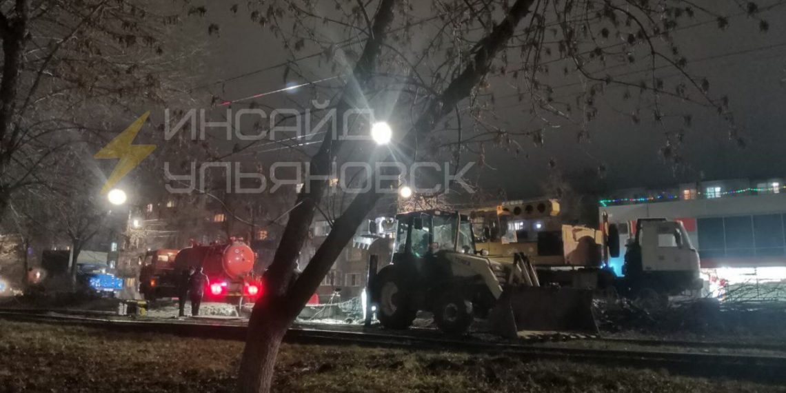 Проспект Гая закрыт, трамваи идут в объезд