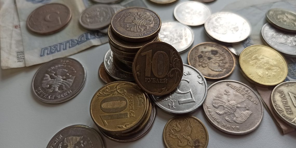 Собранные в Ульяновске монеты переплавят в памятник к 80-летию Победы в Великой Отечественной войне.