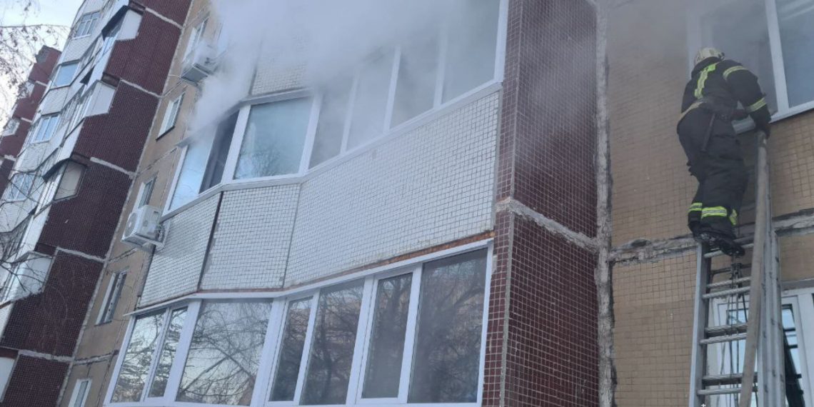 На Самарской в Засвияжье горит квартира