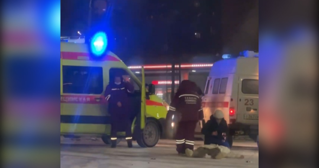 Шла на красный свет: у «Аквамолла» иномарка сбила 19-летнюю девушку