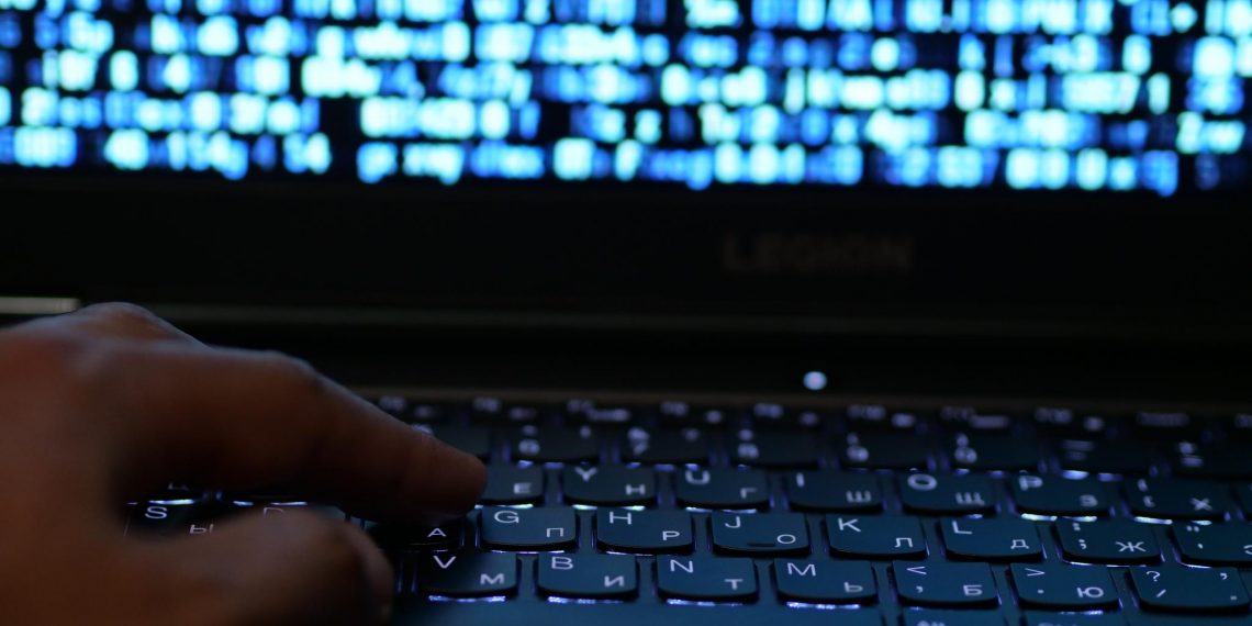 Жительница Ульяновска перевела лжеброкеру 394 000 рублей