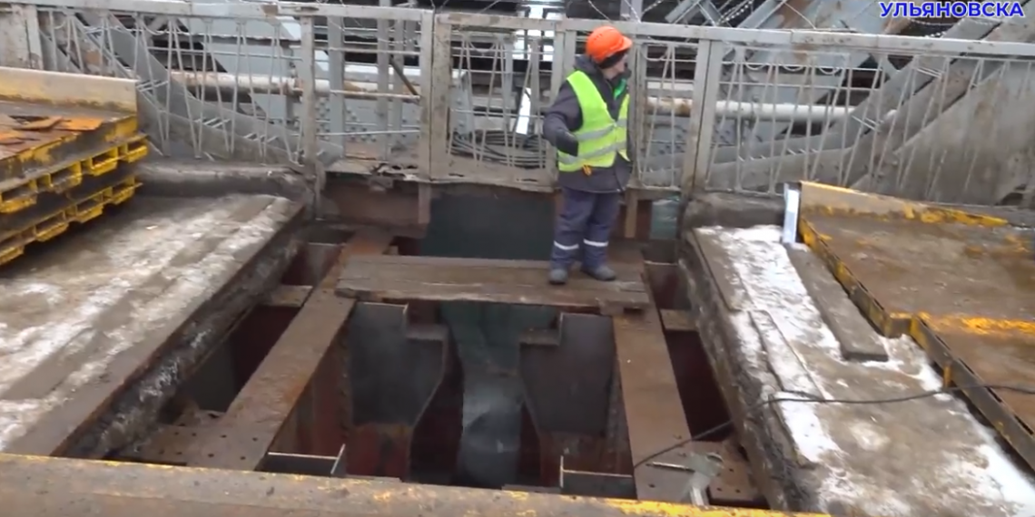 Два деформационных шва смонтировали на Императорском мосту в Ульяновске