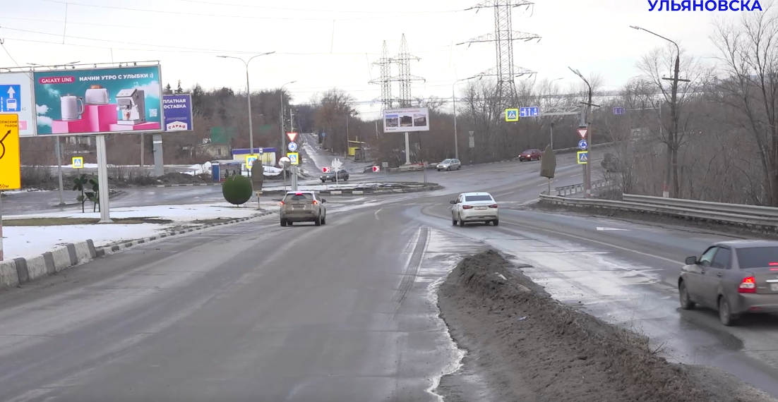 На кольце у Императорского моста в Ульяновске изменили схему движения