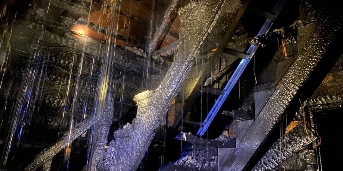 Трое жителей Анненково сумели выбраться из горящего дома