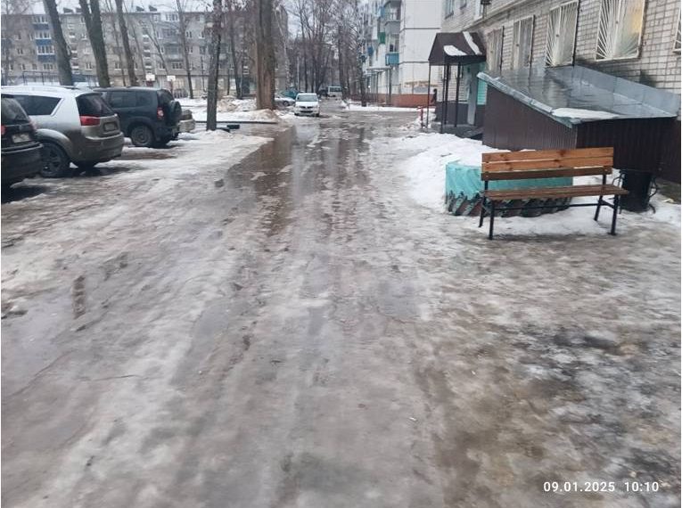 Мэрия выдала 87 протоколов и 71 предписание за безобразную очистку ульяновских дворов