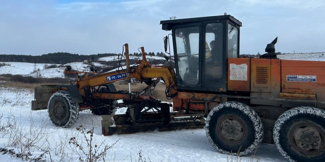 В канун крещенских богослужений очищают подходы к ульяновским храмам