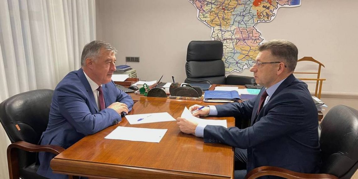 Спирчагов и Хуртин пообщались на тему бесплатной помощи ульяновским СВОшникам