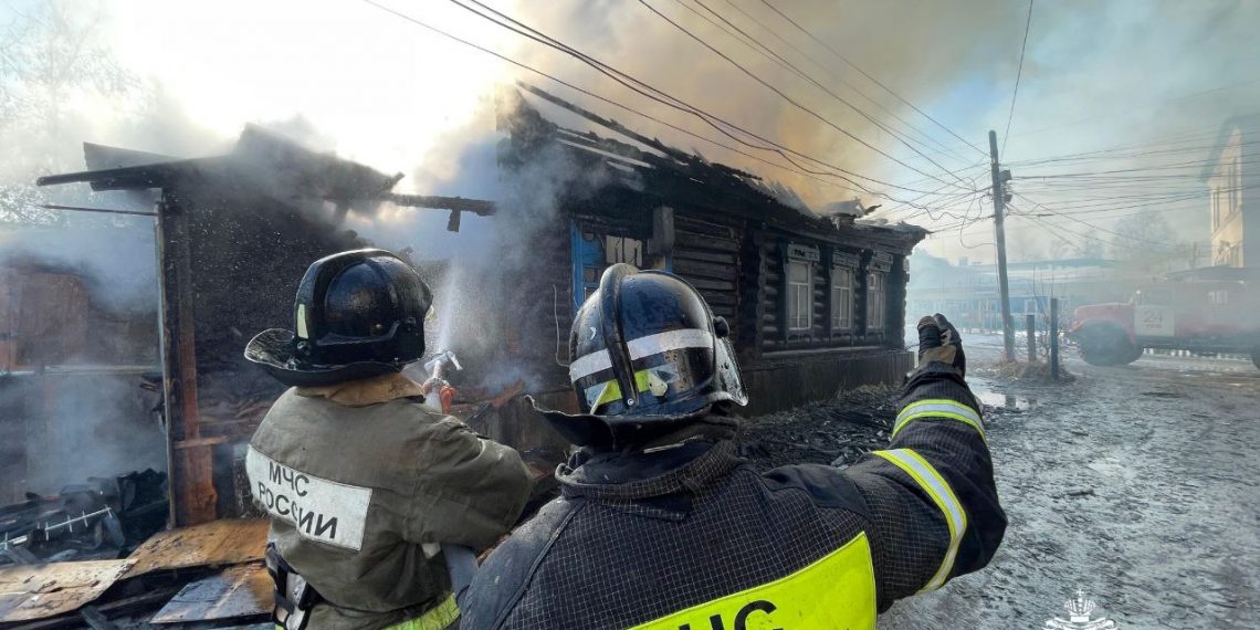 На пожаре у пенсионного фонда в Инзе пострадал инвалид