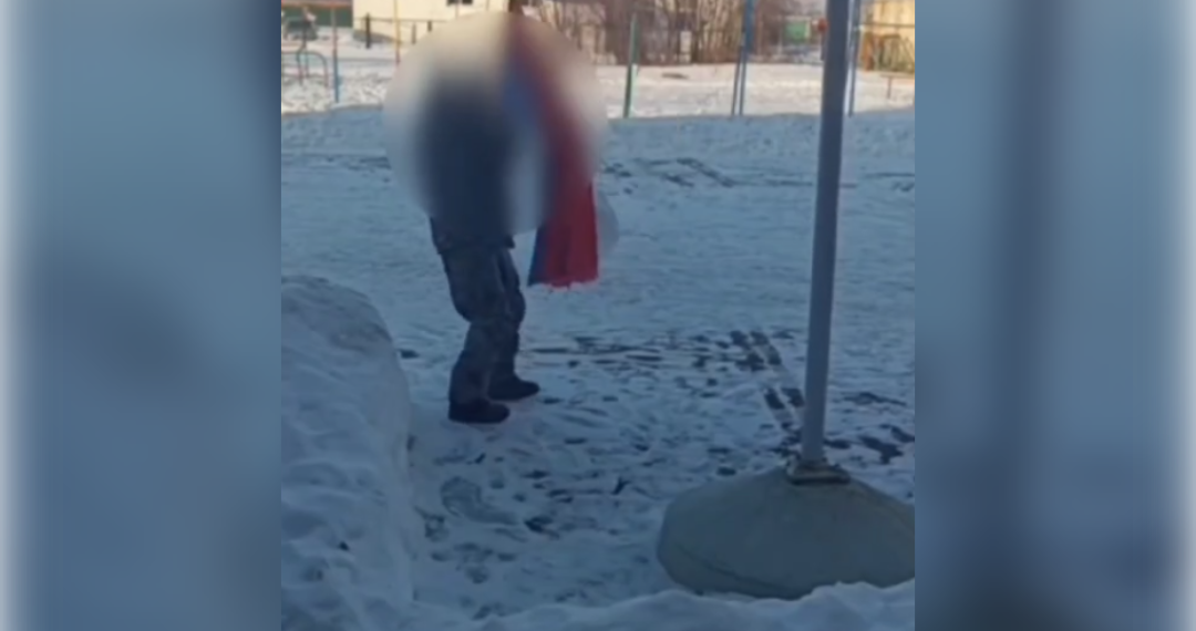 Ульяновская полиция опубликовала видео надругательства над флагом России