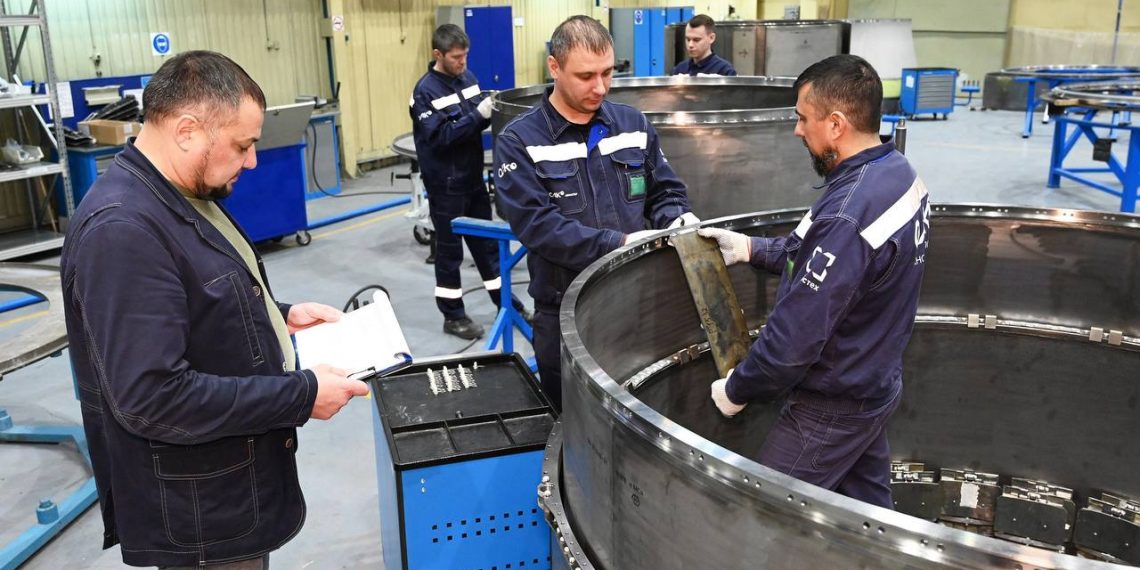 На ульяновском Авиастаре увеличили выпуск деталей за счёт специальной программы для рабочих