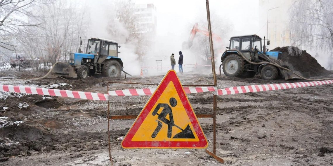 Пострадавшие от порыва на Отрадной объекты отапливаются по резервной схеме