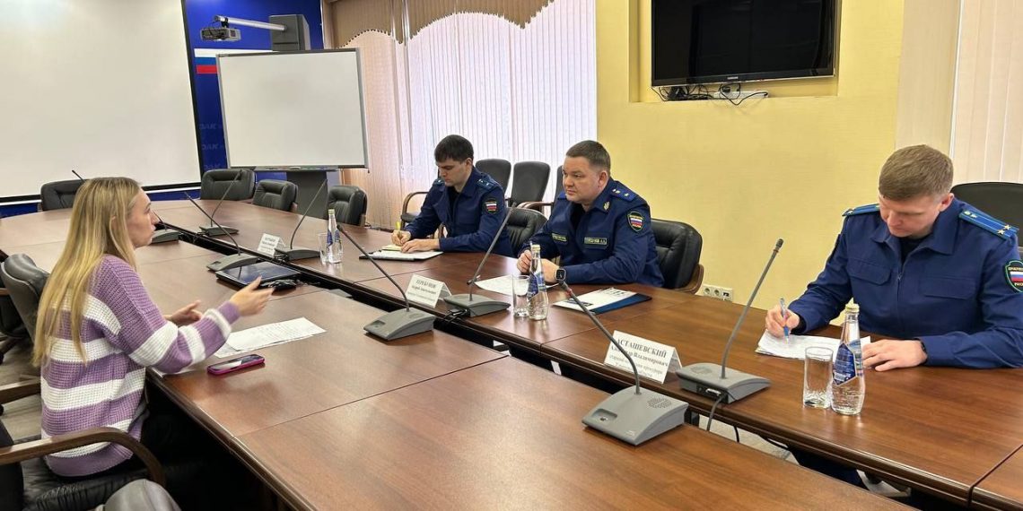 Облпрокурор поручил проверить жалобы работников ульяновского Авиастара