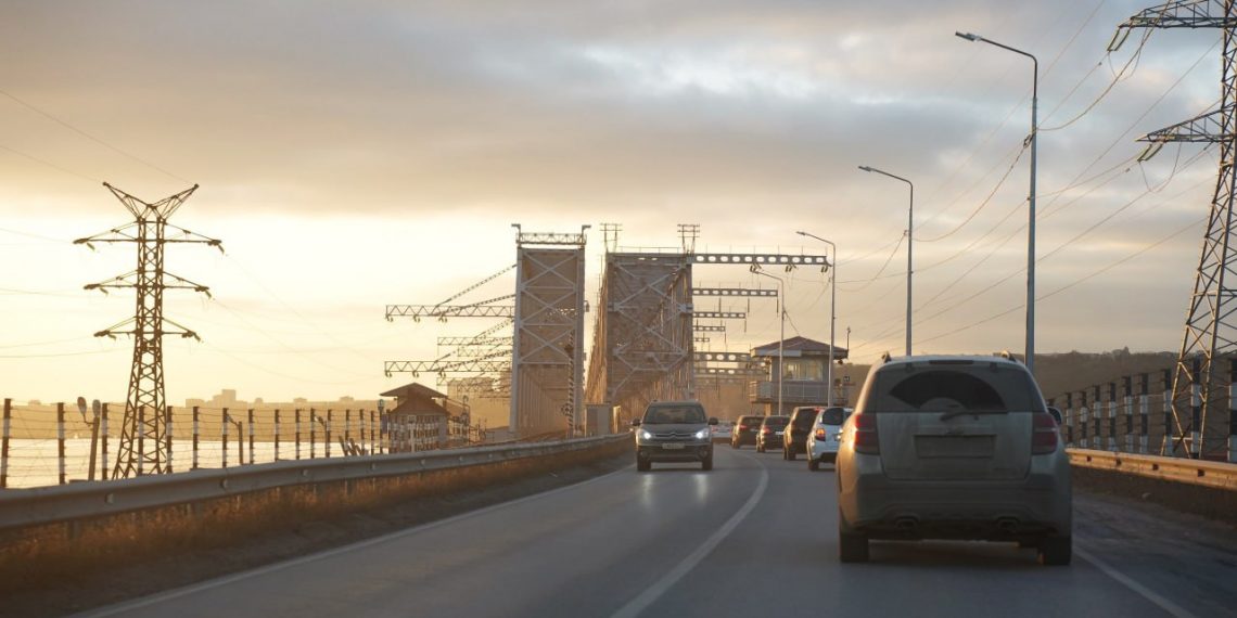 Как изменится движение троллейбусов и автобусов в Заволжье из-за перекрытия Императорского моста