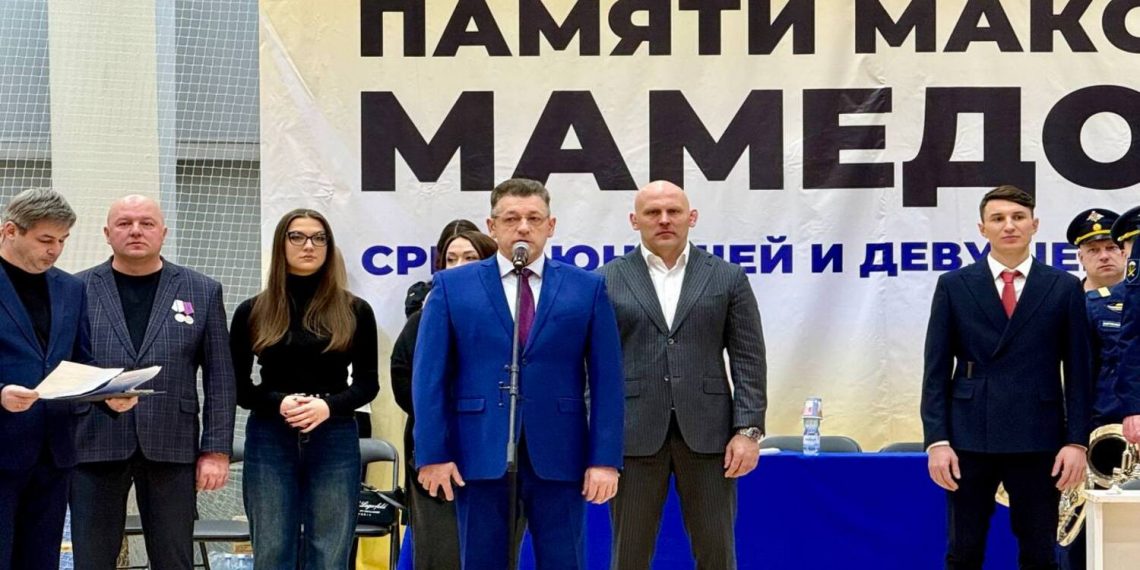 Юные дзюдоисты Ульяновска борются в честь героя Максима Мамедова