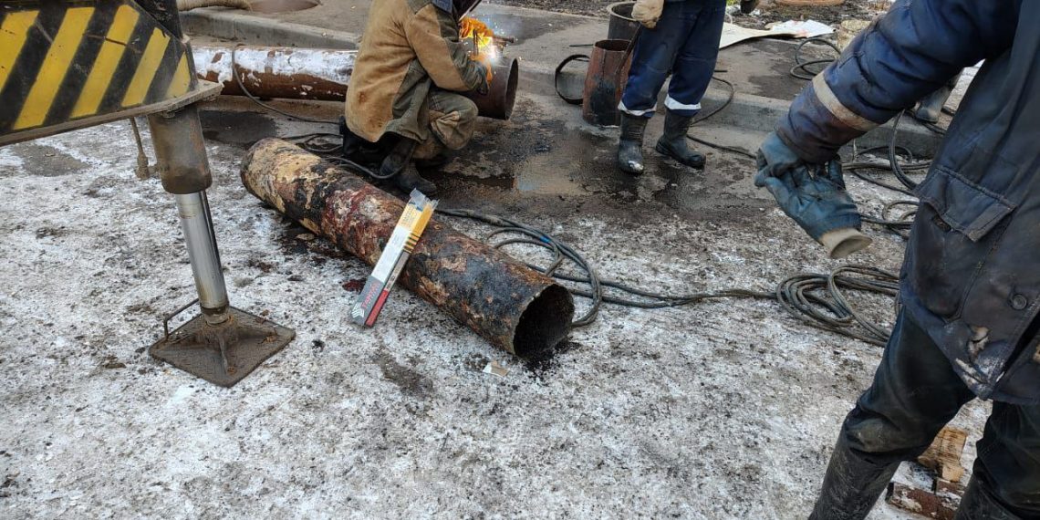 Тепло вернулось: ремонт теплосети на Камышинской, 26 успешно завершён