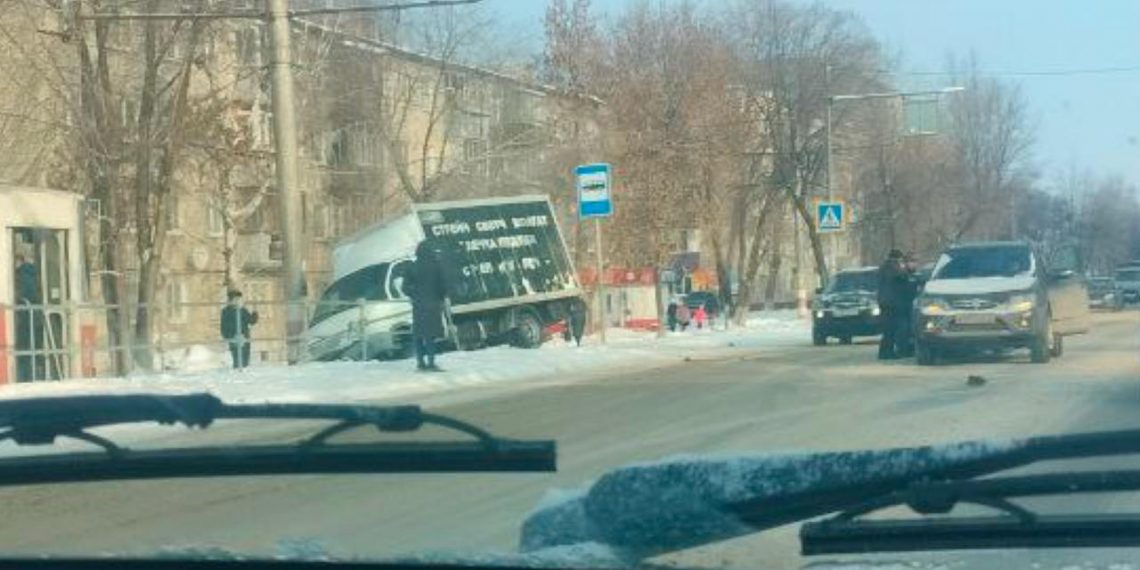 ДТП на проспекте Гая в Ульяновске: движение трамваев временно остановлено