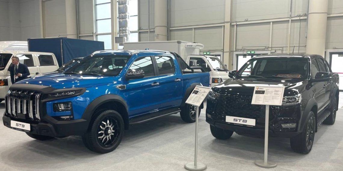 Глава Минпромторга России оценил возможности ульяновских автопроизводителей