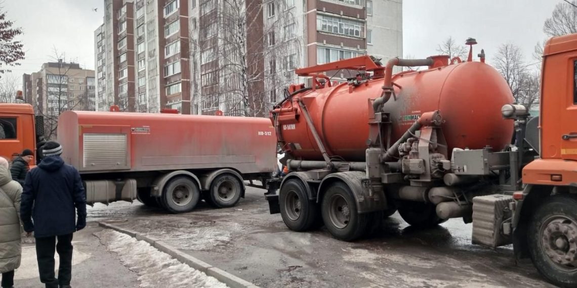 Ливнёвка на Камышинской может обвалить грунт и разрушить дорогу