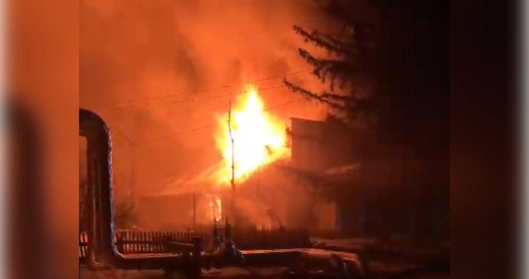 Ночью в Глотовке сгорела бывшая санчасть военного городка