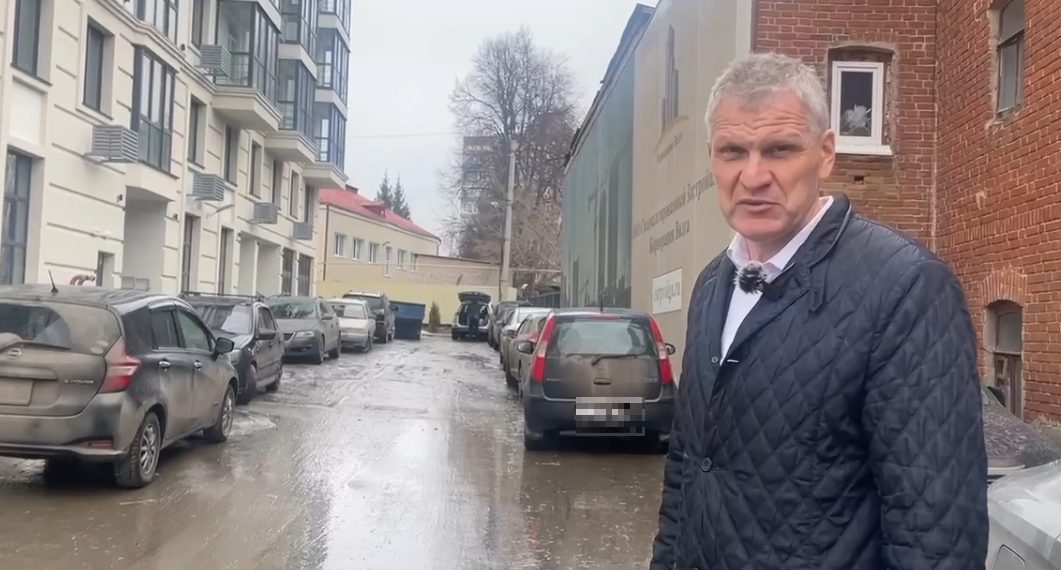 Депутат Куринный нашёл в Ульяновске «памятник коррупции»