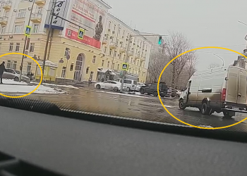 Iveco и Toyota столкнулись в центре Ульяновска у гостиницы «Волга»