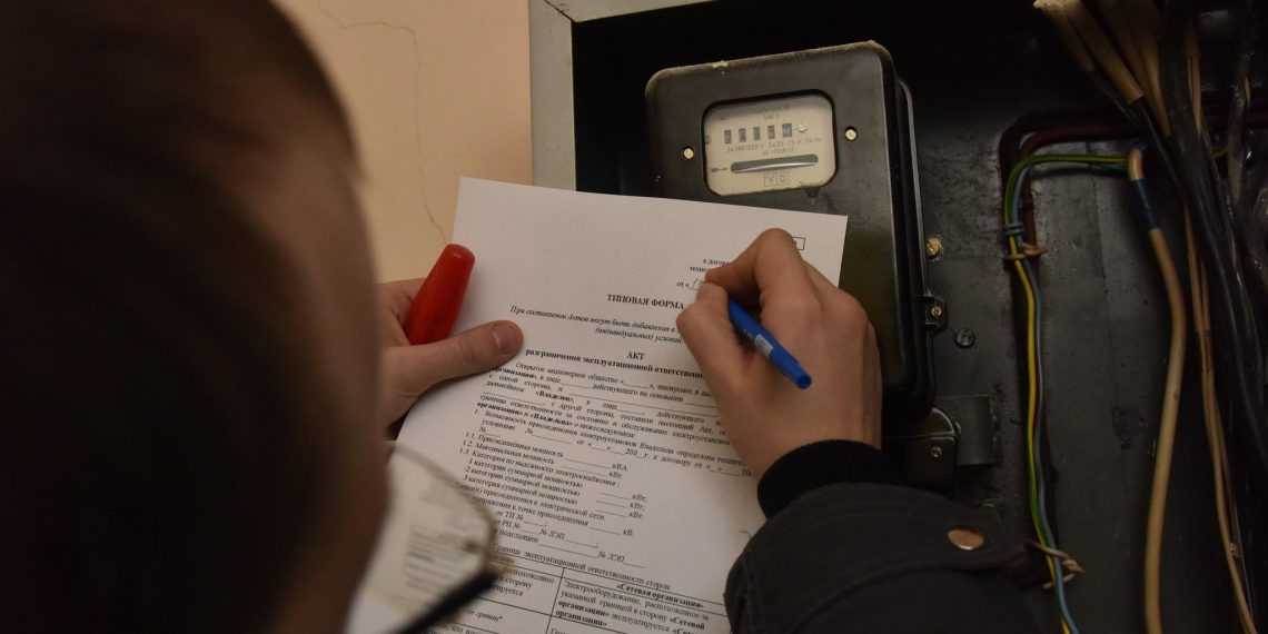 Обман с заменой счетчиков лишил жительницу Ульяновска 162 тысяч рублей