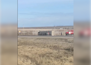 КамАЗ «прилёг» на трассе под Ульяновском