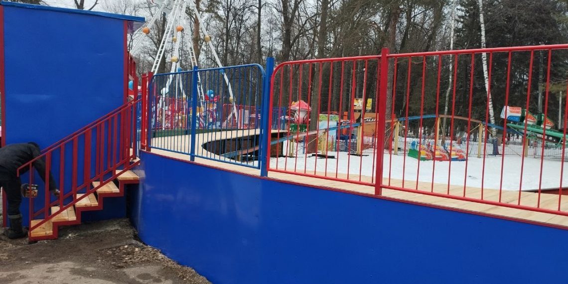 В ульяновском парке Победы обновили «Веселые горки»