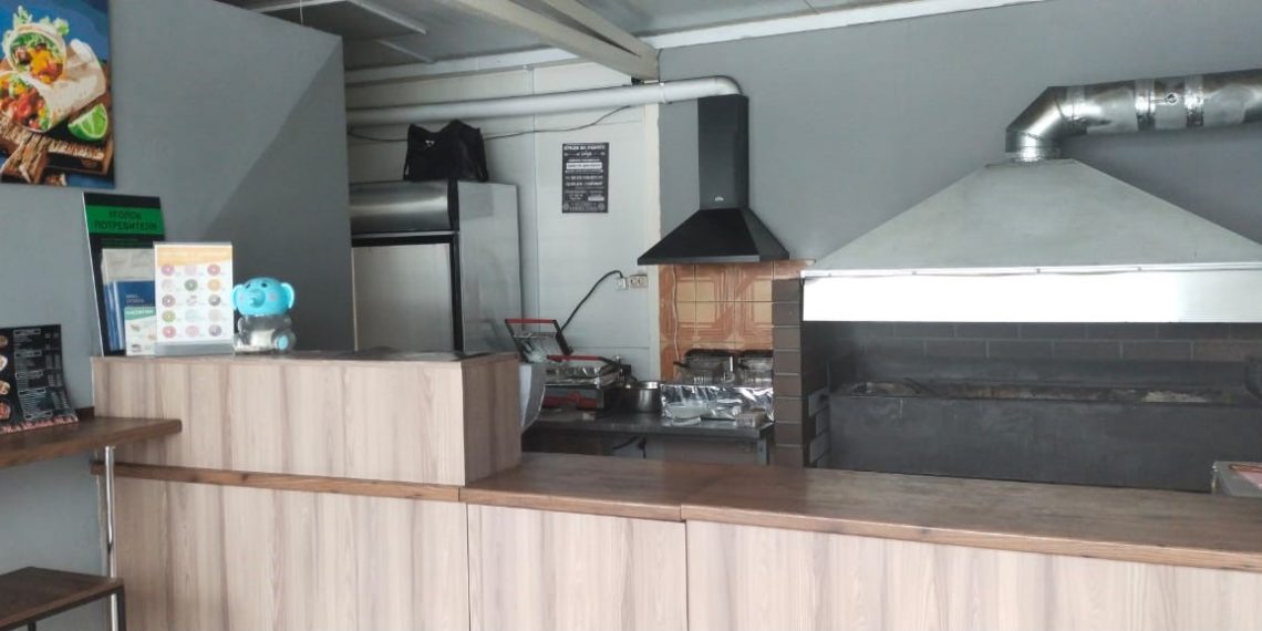 Ульяновское кафе «На районе» закрыто на две недели из-за повара-иностранца