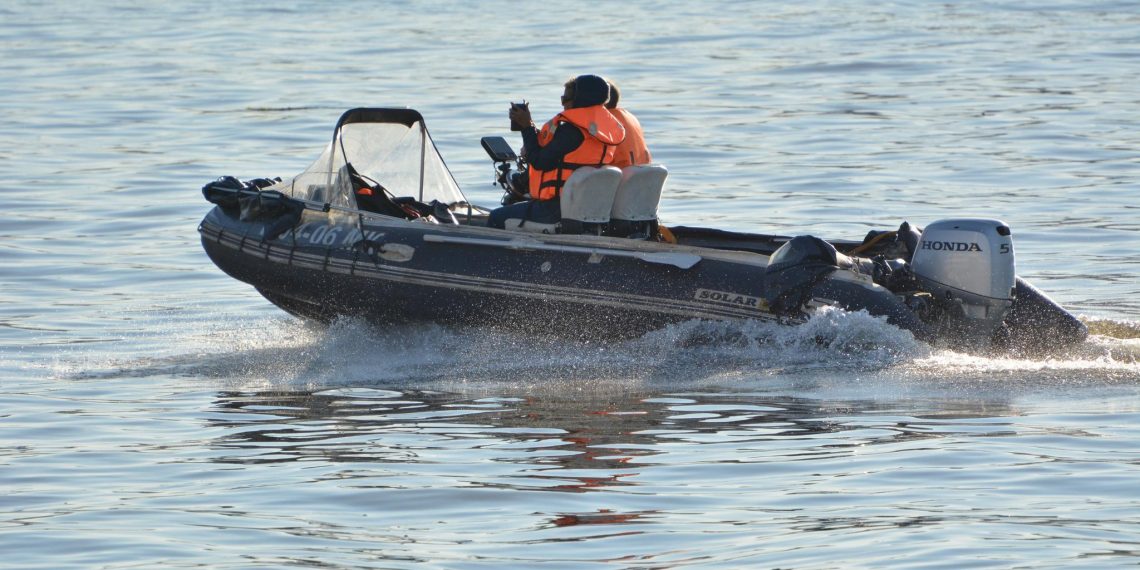 Ульяновец потерял 164 тысячи рублей при покупке лодочного мотора