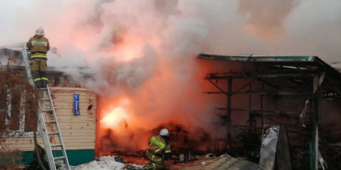 Магазин автозапчастей сгорел в Кузоватово