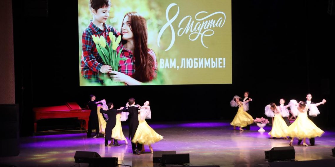8 Марта в Ульяновской области: поздравления, концерт и поддержка семей