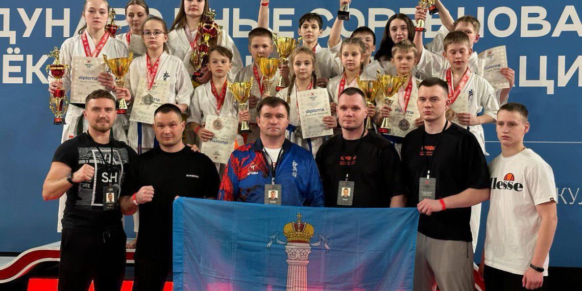 Ульяновские каратисты завоевали 13 медалей на международном турнире в Москве