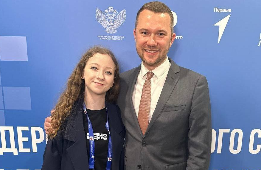 Школьница из Ульяновской области вошла в ТОП-18 лучших президентов школ страны