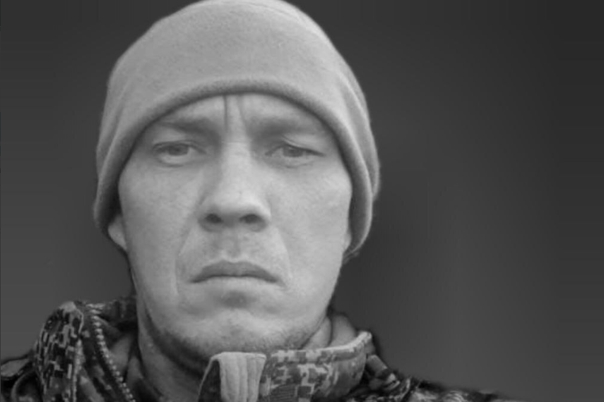 37-летнего героя СВО Рамиля Сулейманова с почестями похоронят в Новоспасском