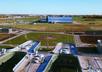 Ульяновский премьер посетил уникальный центр производства кормов для животных