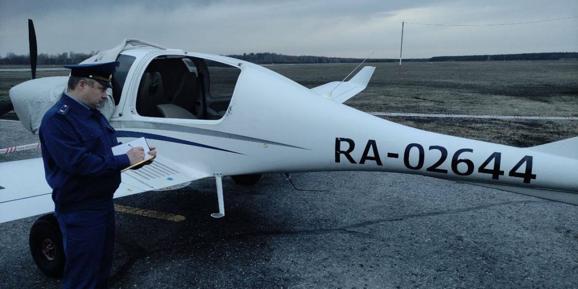 В Ульяновской области у самолёта в воздухе оторвало дверь