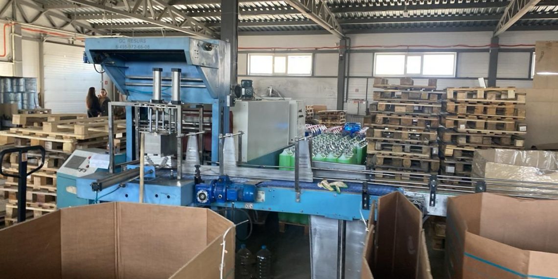 Токсичный бизнес: в Ульяновске задержали банду торговцев метаноловой автохимией