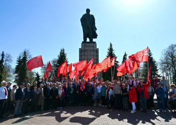 В Ульяновске участник СВО с позывным «Ленин» вступил в КПРФ
