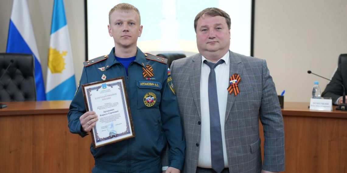 Ульяновских спасателей наградили за успешную борьбу с паводком