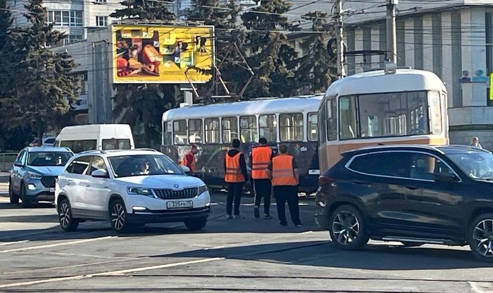 В Ульяновске из-за аварии изменены трамвайные маршруты