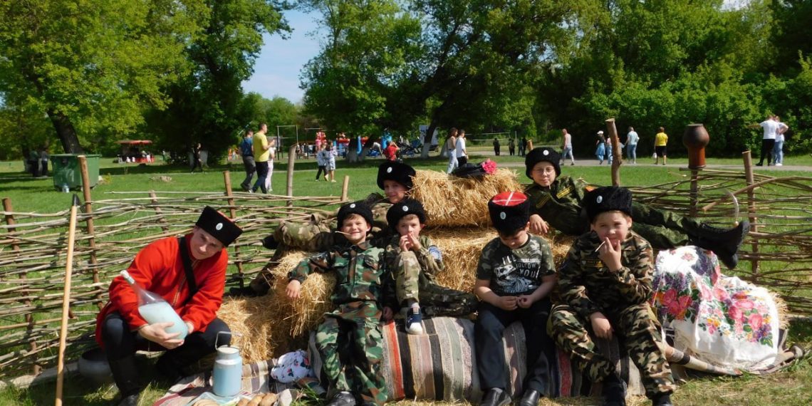 В Радищево в 24-й раз прошёл фестиваль славянской культуры «Дикий пион»