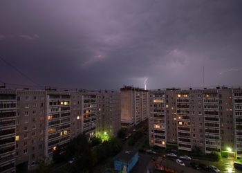 На Ульяновскую область идёт сильная гроза с градом