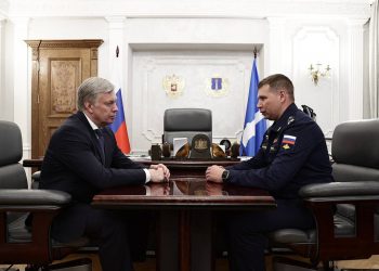 Русских и Перцев договорились о развитии инфраструктуры для десантников