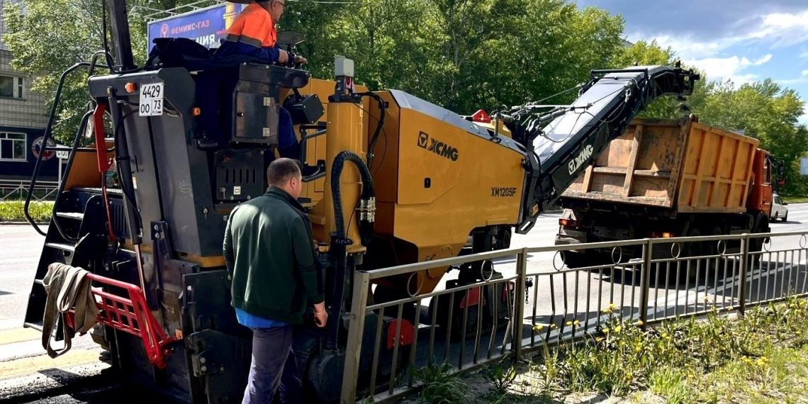 В Ульяновске продолжается ремонт дорог: где и какие методы применяются