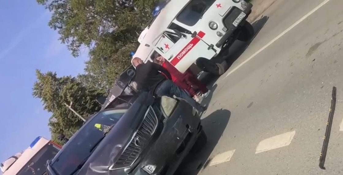 «Кореец» не уступил «японцу»: на Ефремова в Ульяновске в ДТП пострадал человек