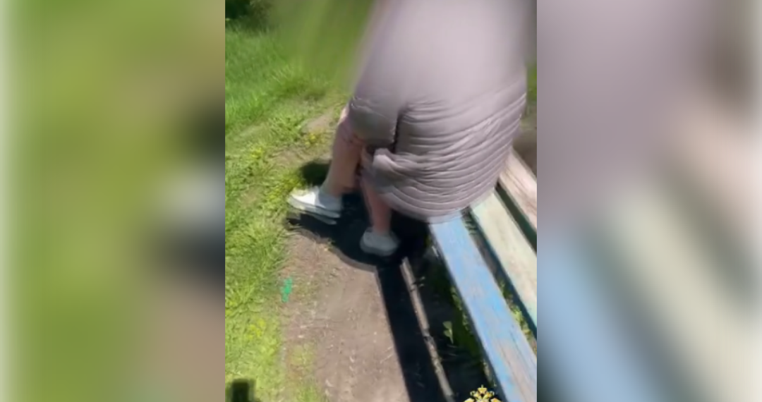 На скамейке с двумя телефонами: ульяновская полиция спасла пенсионерку в последний момент