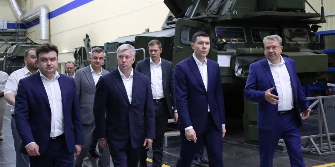 Глава Минпромторга РФ Алиханов оценил потенциал автопрома и ОПК Ульяновской области